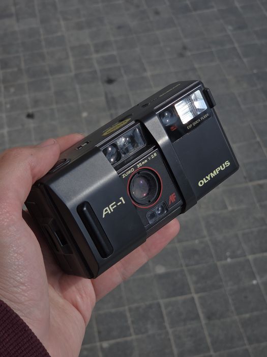 Фотоапарат плівковий Olympus AF-1 як Mju II