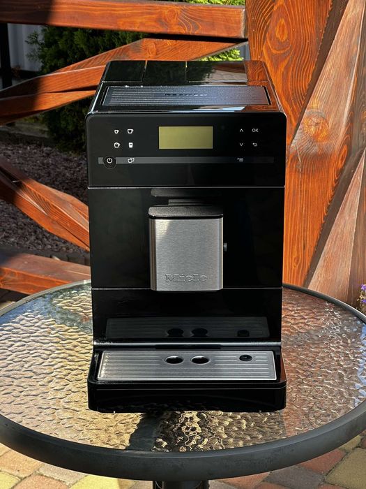 Кавомашина Miele CM-5300: 17 000 грн. - Кофеварки / кофемолки Тячев на Olx
