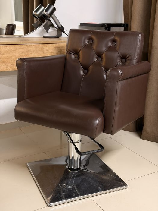 Перукарське крісло