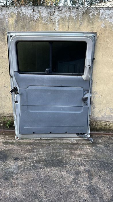 Porta Lateral Esquerda Mercedes Vito