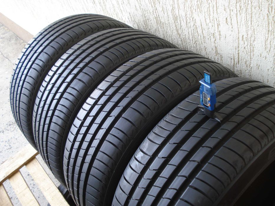 Kumho Ecsta HS51   215/45 r 16   4 - sztuki letnie