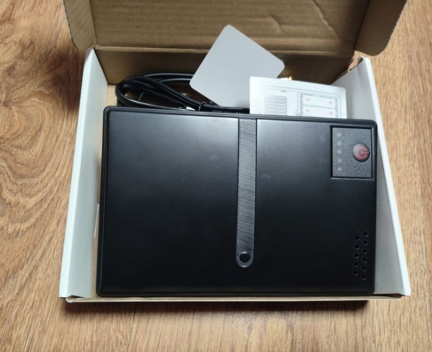 ИБП для роутера DC1018L ДБЖ безперебійник  Окремий відсік для батарей