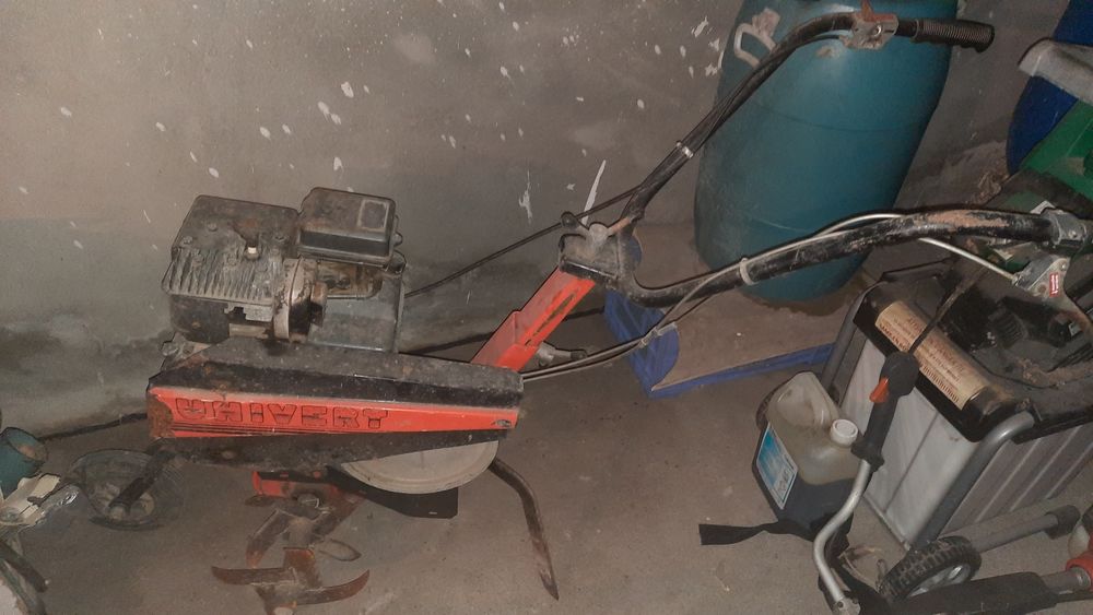 Motocultivador em Fafe