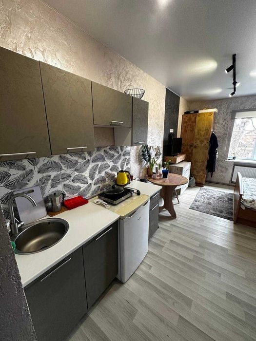 1К, ДОСТУПНЕ житло, євроремонт, все залишається, поруч центру