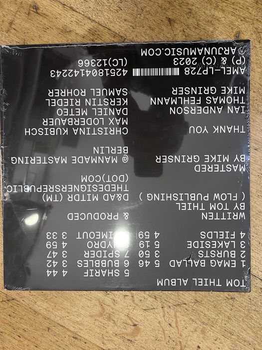 Vinil Tom Thiel – L'Album (LP, 2023) • NOVO / SELADO (Ambient/Electronic)