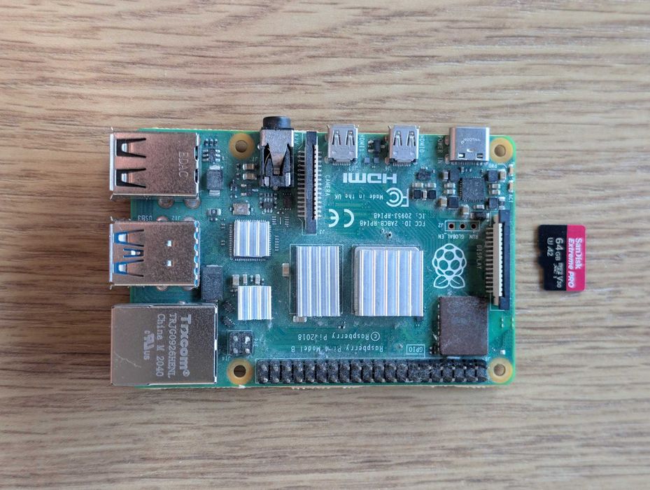 Raspberry Pi 4 Model B 8GB + cartão SanDisk Extreme PRO 64GB (2 unidades)
