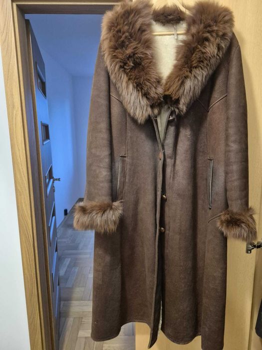 Kożuch damski naturalny długi czekoladwy z lisem Vintage