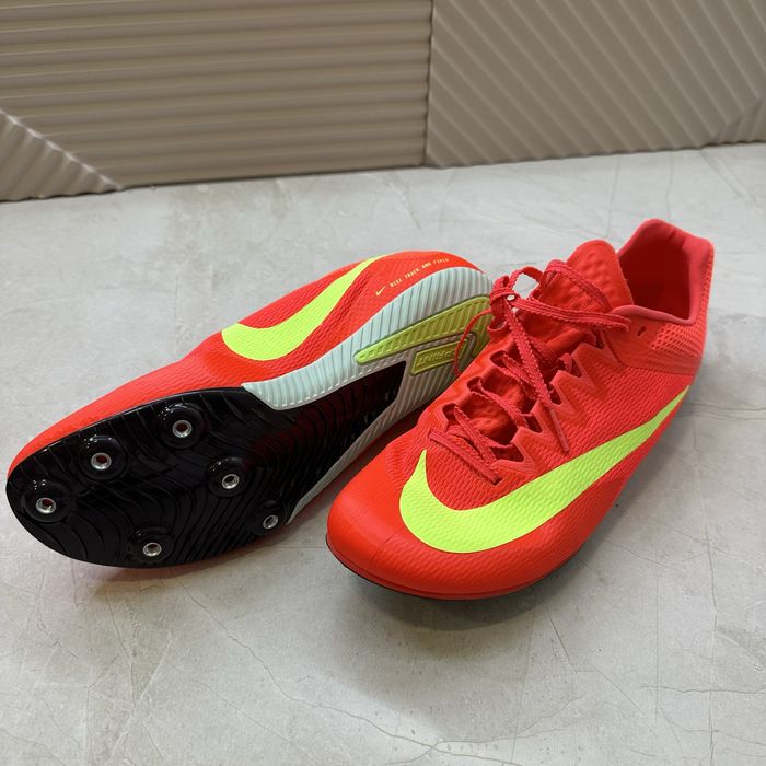 Шиповки для бігу