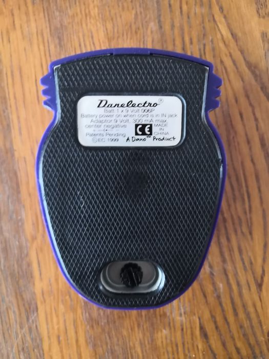 Danelectro slap echo