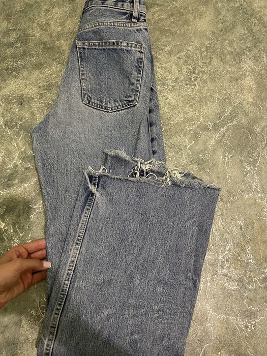 Джинсы.     Zara