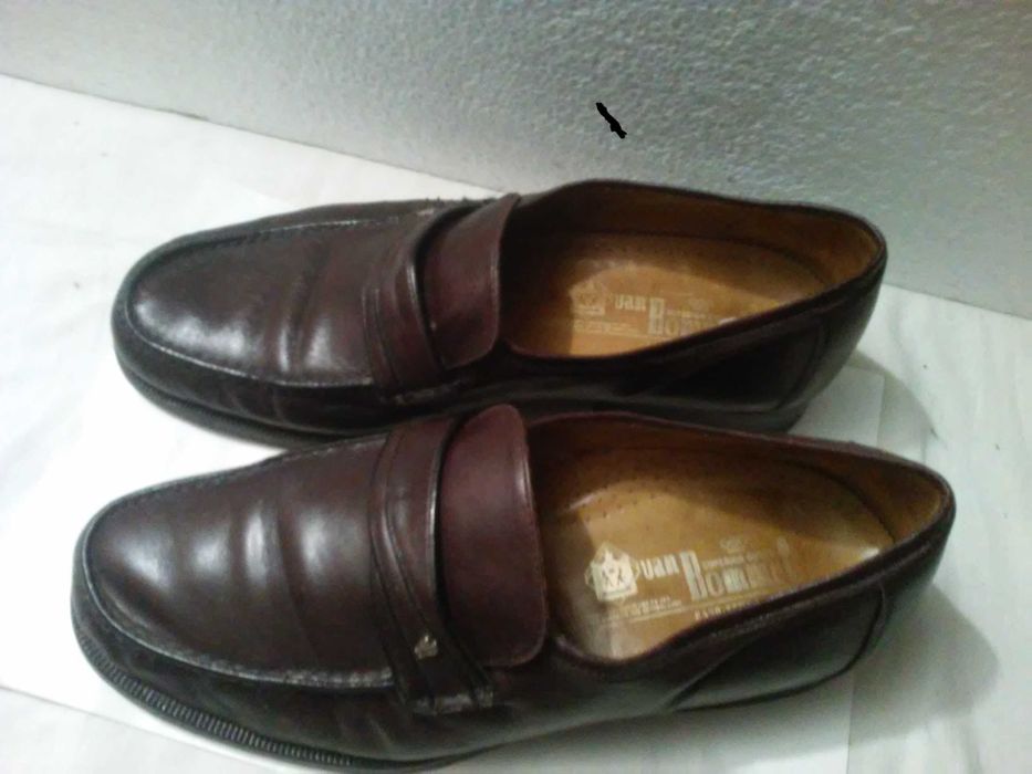 buty skórzane wsuwane markowe van Bommel roz. 7,5/ 42