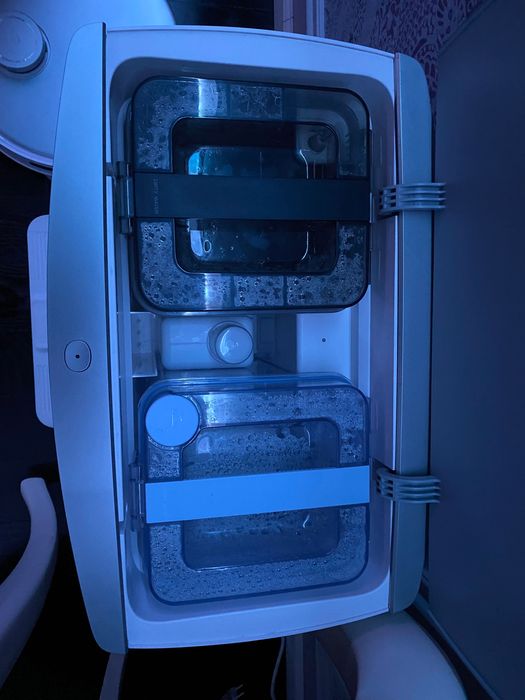 Миючий робот - пилосос