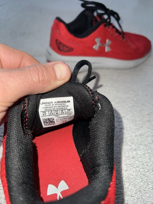 Under Armour Charged Pursuit 2 червоні кросівки 36 розмір