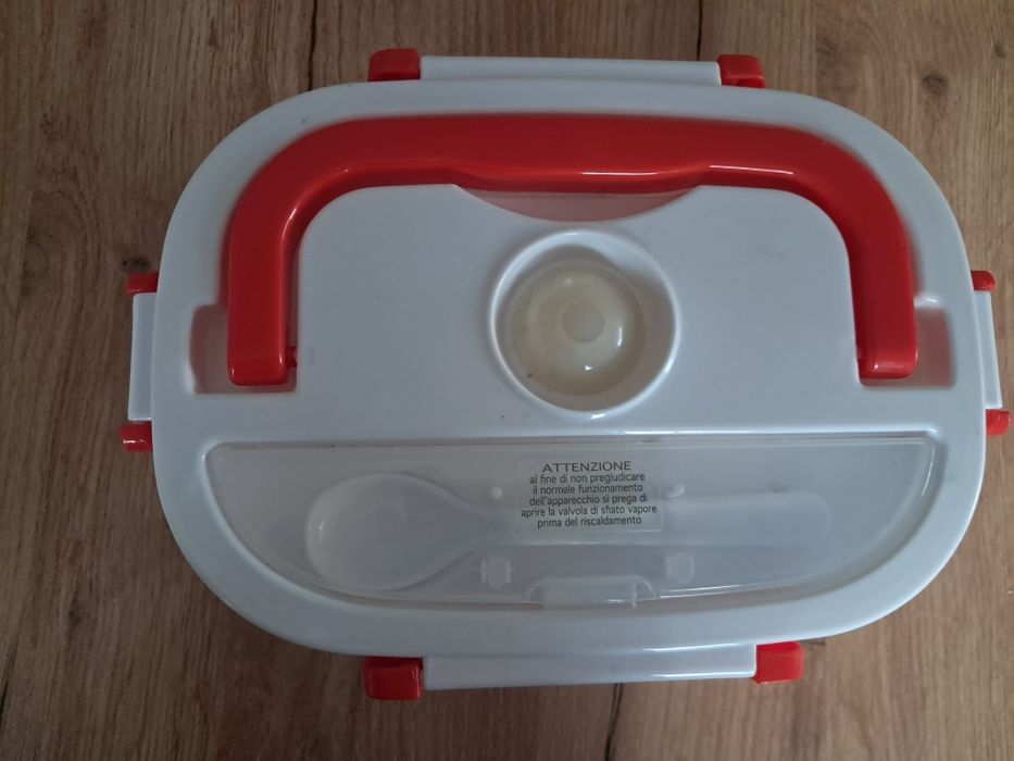 Lunchbox podgrzewany firmy Beper