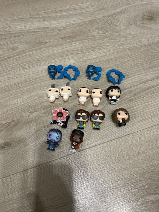 Продаю фігурки :Дивні дива