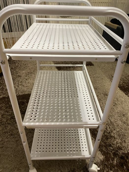 Przybornik, stolik kosmetyczny