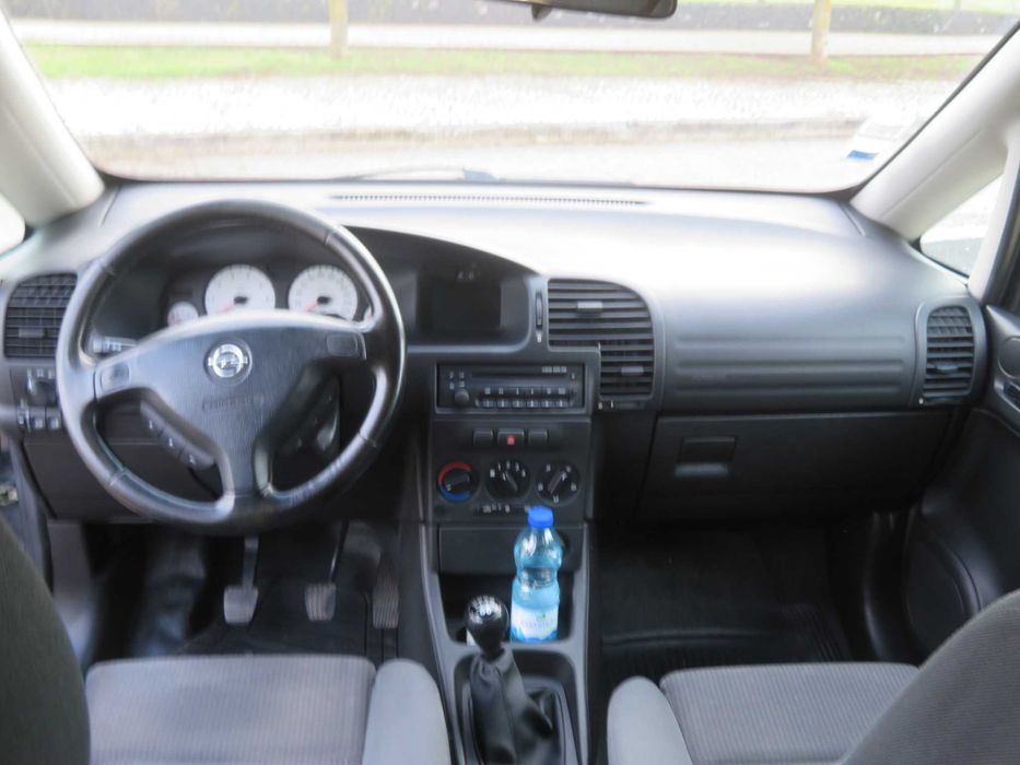 Opel Zafira 1.6 i Sport AC 7 Lugares