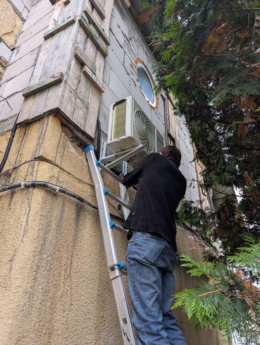 Монтаж та продаж кондиціонерів, вентиляції та теплових насосів