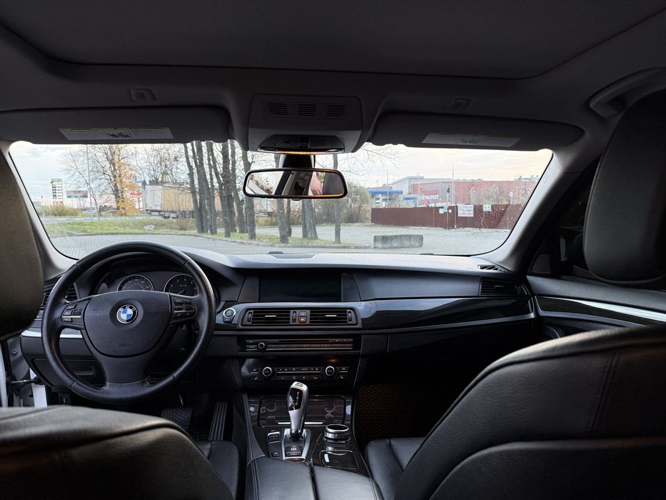 BMW 5 series 528i  F10