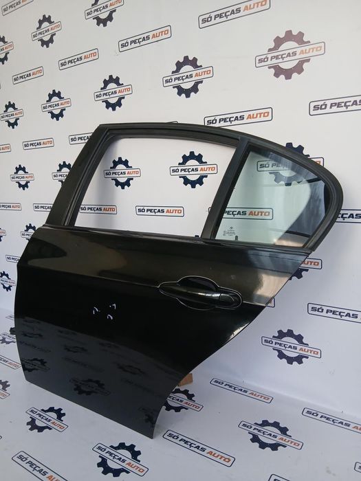 PORTA TRASEIRA ESQUERDA PRETO BMW 320D 2.0D E90 ANO: 2011