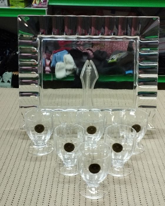 Bandeja com copos cristal RCR