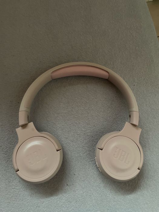Różowe słuchawki jbl 500 bt bezprzewodowe