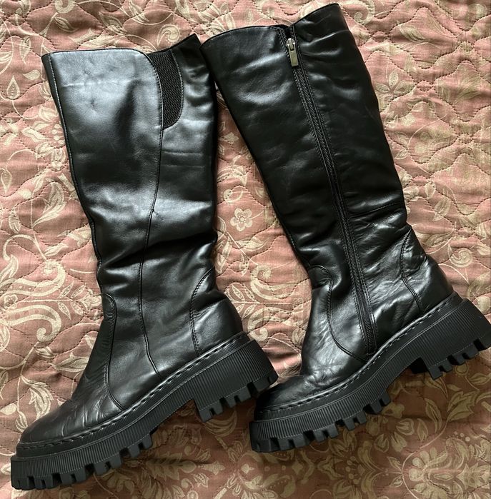 Женские зимние сапоги