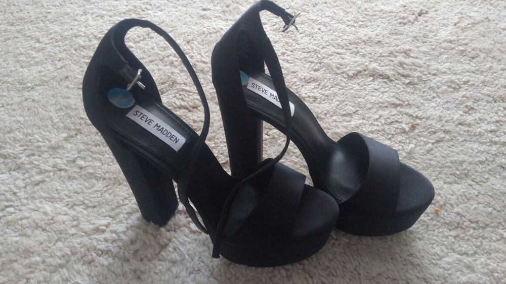 Buty czarne na platformie Steve Madden rozm. 39