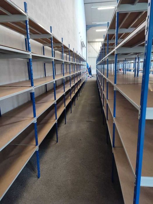 Estantes de Armazenamento Versáteis para Carga Manual