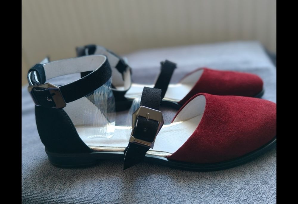 Замшеві відкриті туфлі