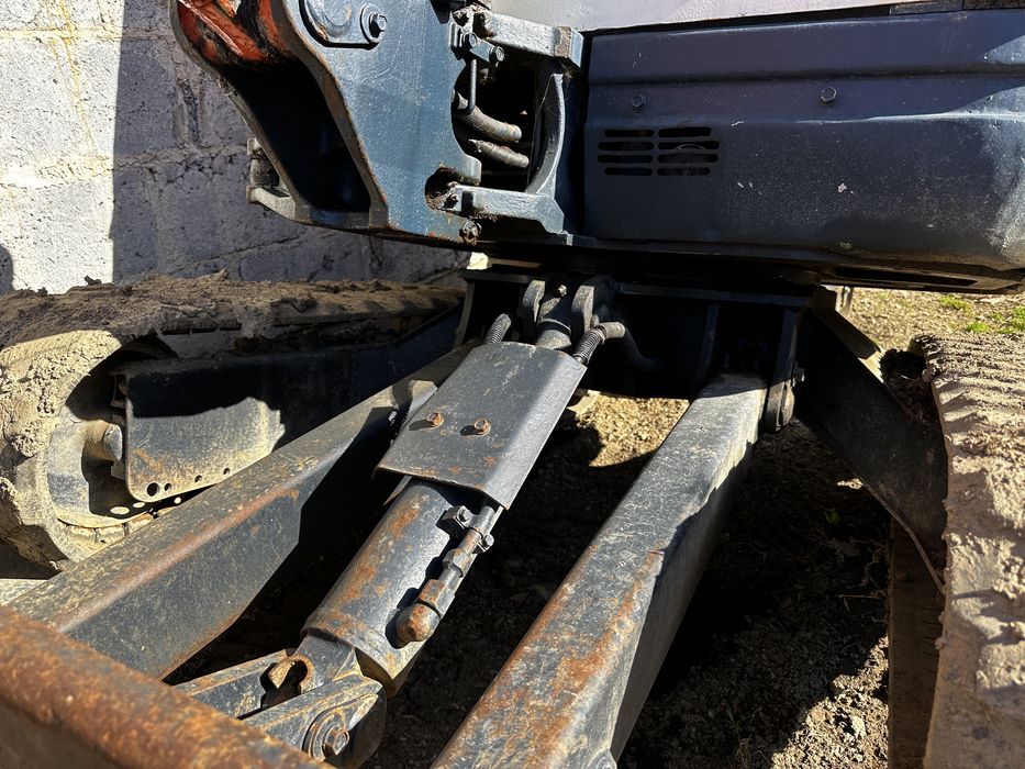 Kubot U25-3 2.5t 100% sprawna.