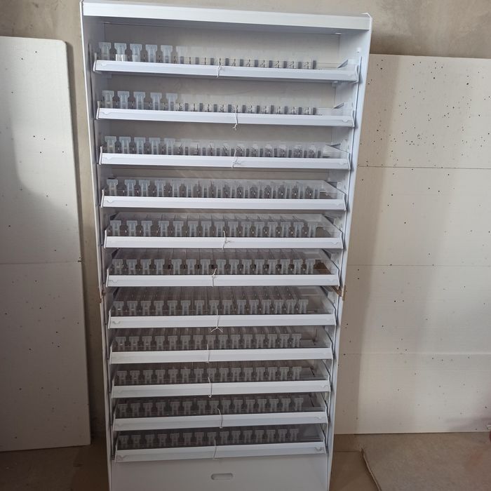 Сигаретна шафа, стелаж для цигарок - Диспенсер , НОВИЙ.