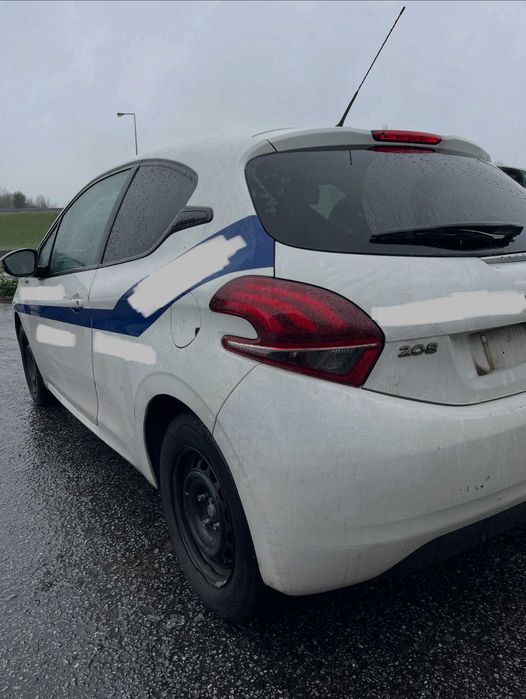 Peugeot 208 Viatura para peças
