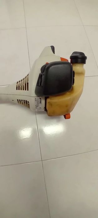Stilh KM 55 R (Avariada) - em conjunto com a haste motoserra-200 €