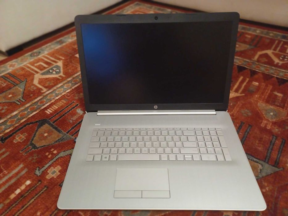 Laptop hp 17 calowy