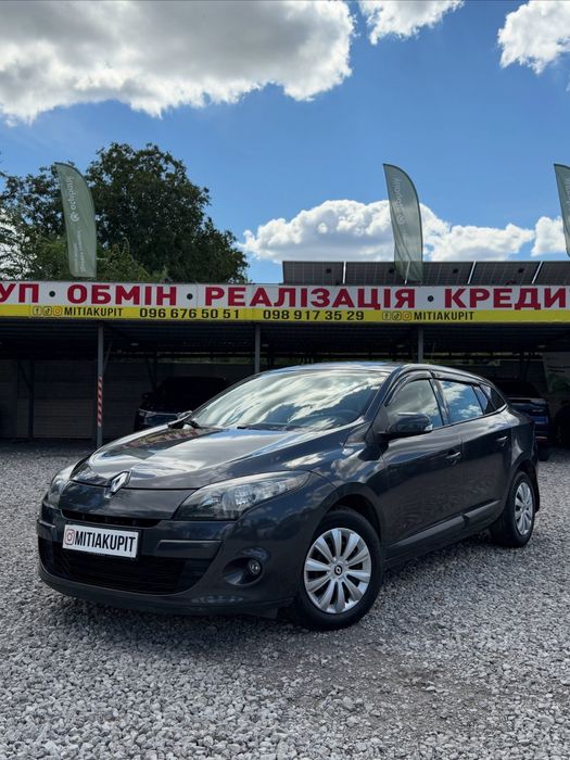 Renault Megane- 1.5 Дизель АКПП