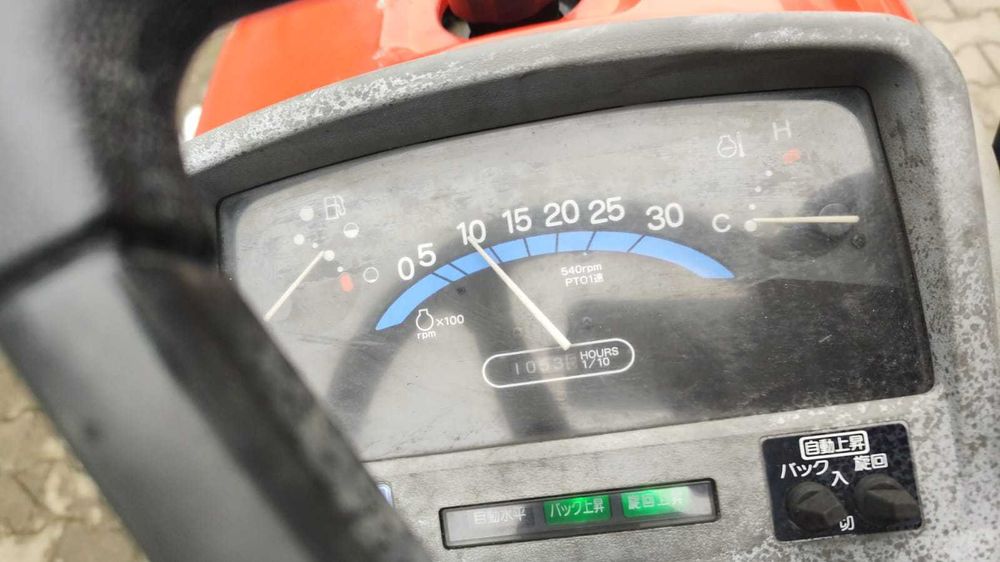 Japoński traktorek Yanmar AF 120 z glebogryzarką 4x4 20 KM Rewers