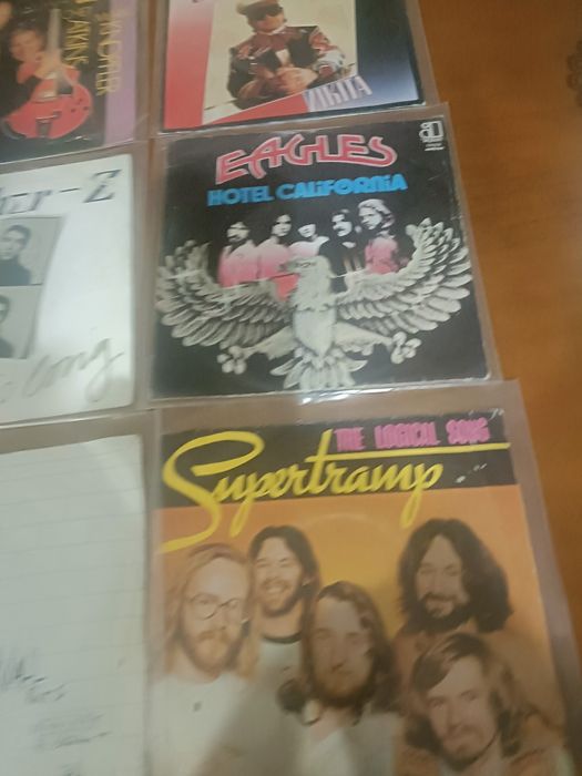 Singles excelentes