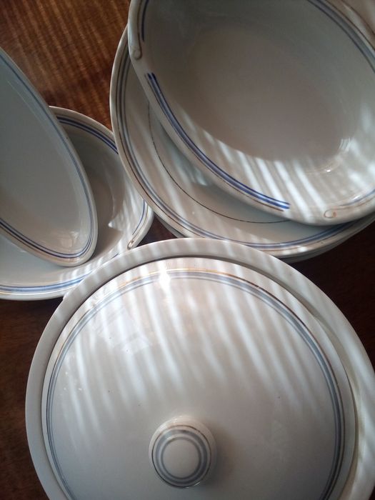 Набор посуды для кухни.