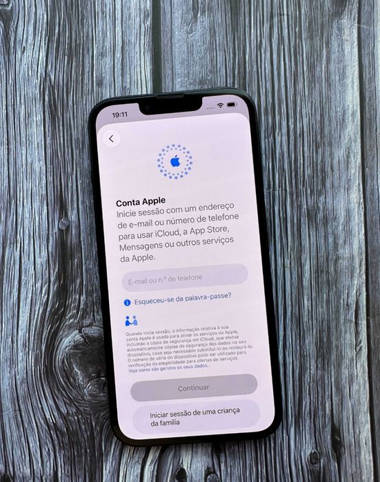 iPhone 13 preto oferta capa e película