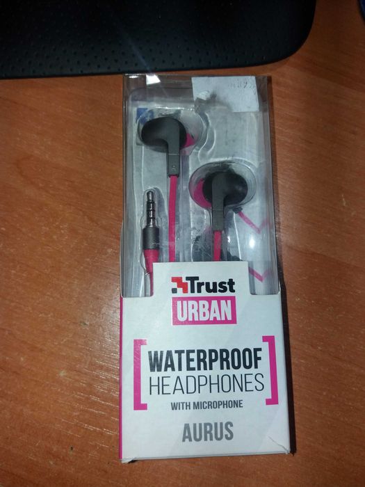 Навушники trust urban waterproof headphones