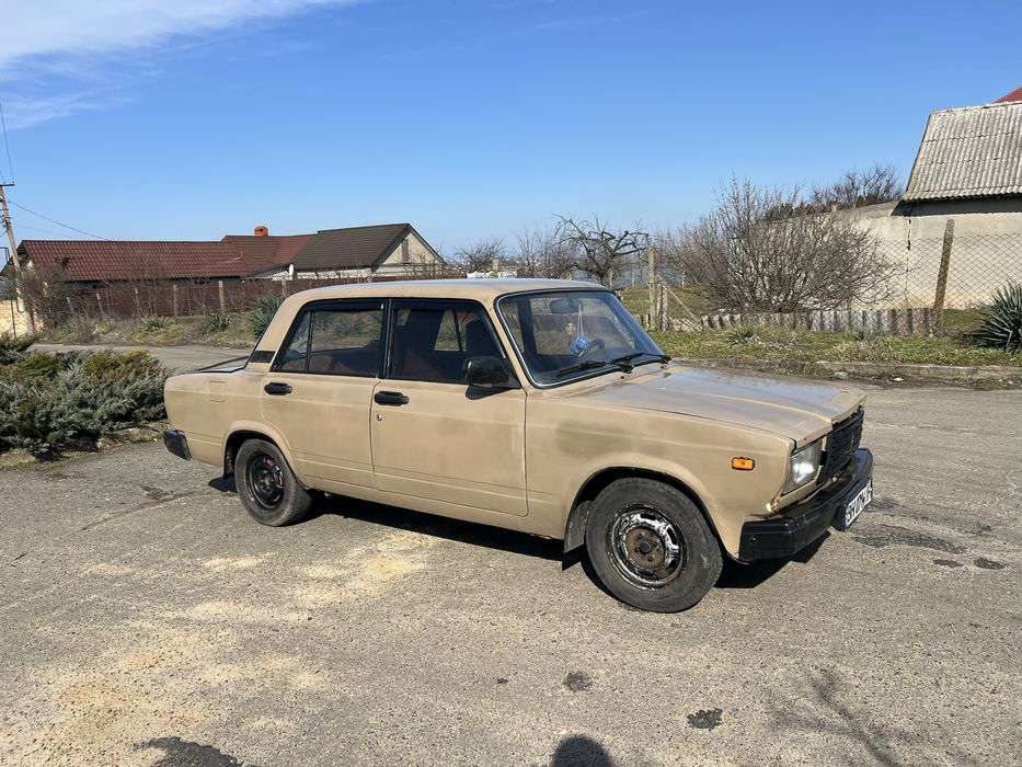 Продам ваз 2107 1984