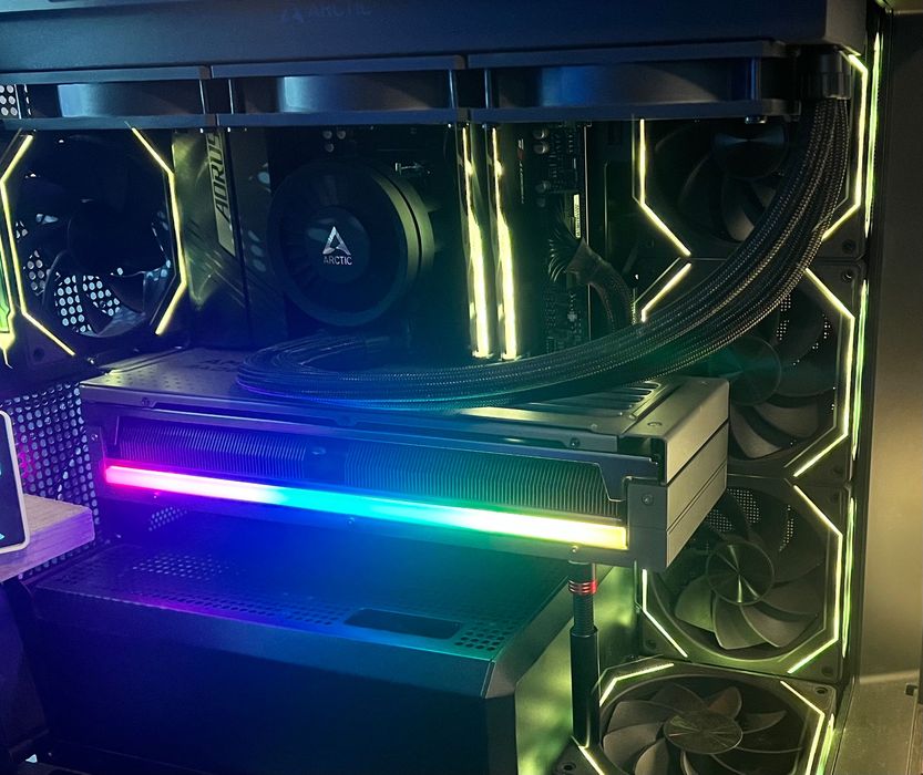 Sapphire NITRO+ OC RX 9070 XT64730269677057121