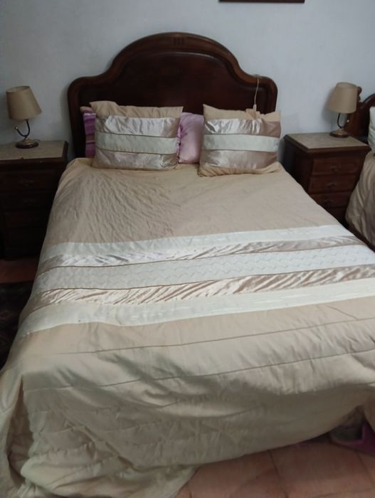 Camas madeira maciça