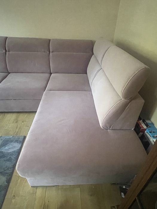 Sofa narożna z funkcją spania brudny cimny róż 265 cm x 210