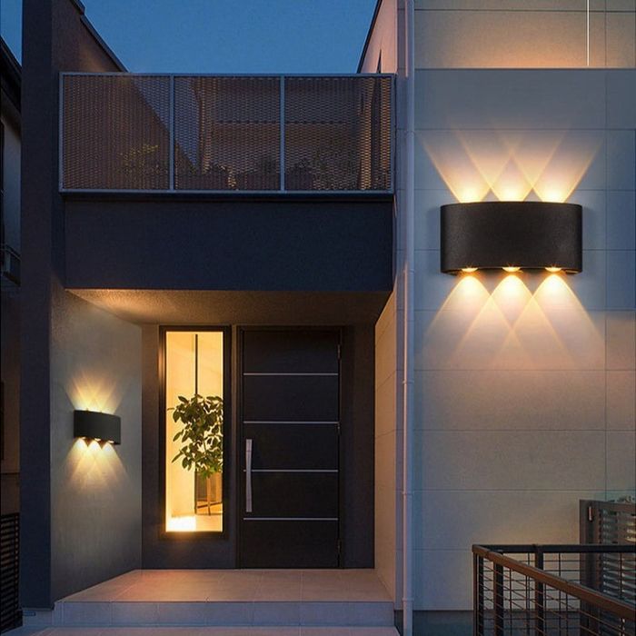 Світлодіодний інтелектуальний світильник.