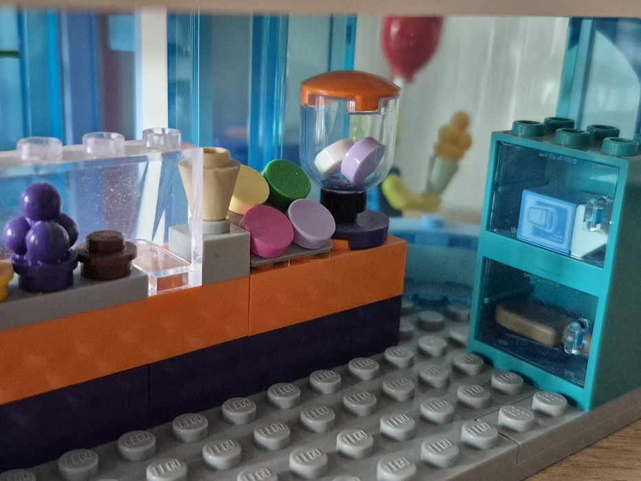 LEGO City 60363 — Кафе з морозивом