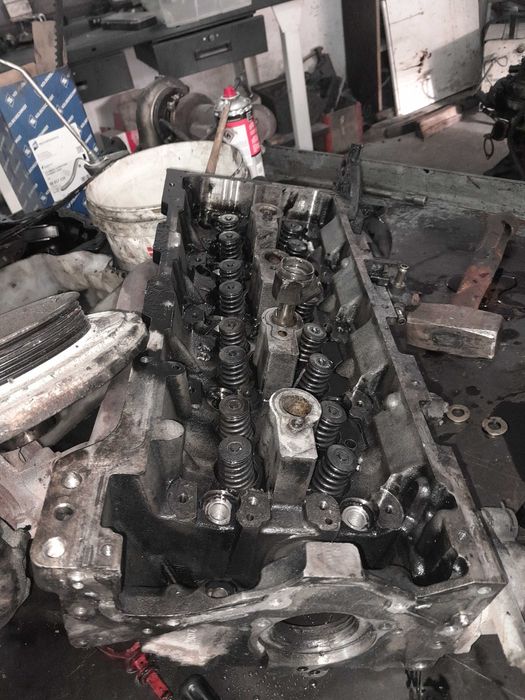 Cabeça de motor  mercedes 2..2 cdi