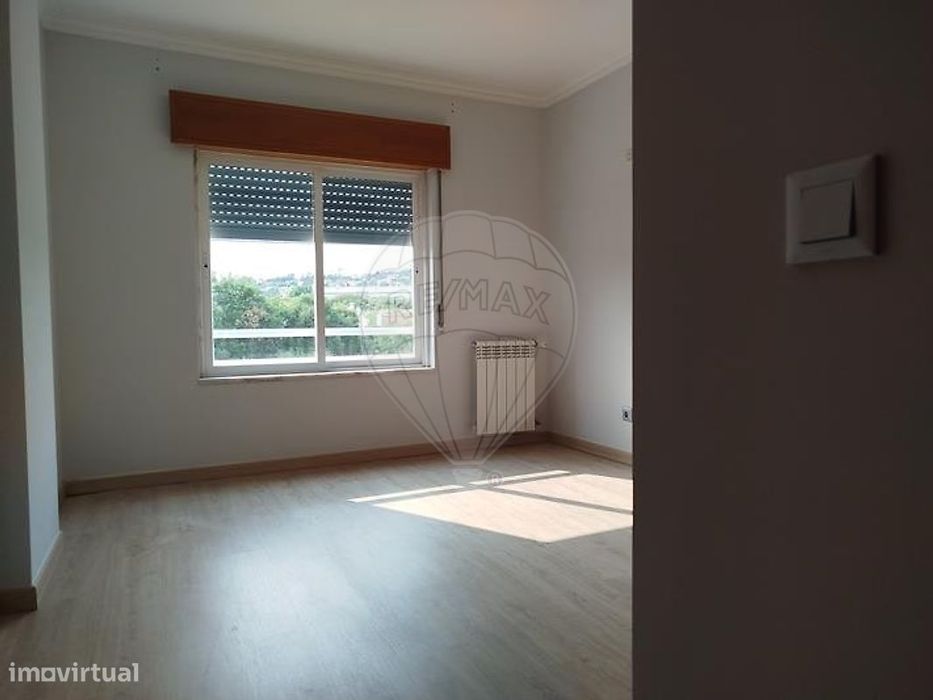 Apartamento T2 para arrendamento