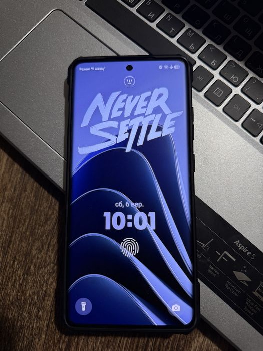 OnePlus 12R 8/128 гб (global)